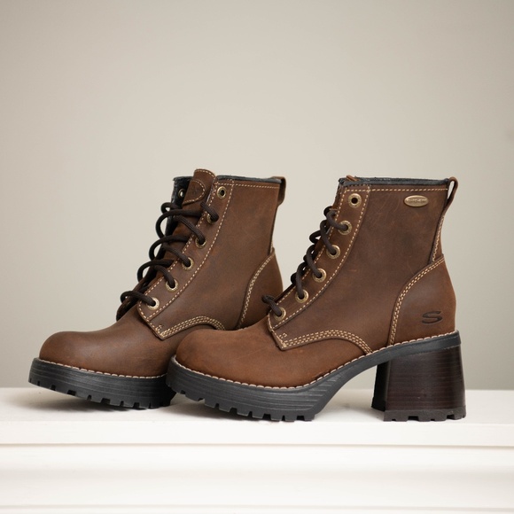 VTG Sketchers Chunky Block Heel Boots Leather Sz 7 Platforms Y2K 90s NEVER WORN! - Picture 1 of 7